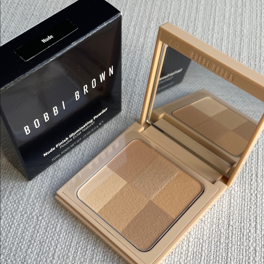 Bobbi Brown Nude Finish Illuminating Powder - nude